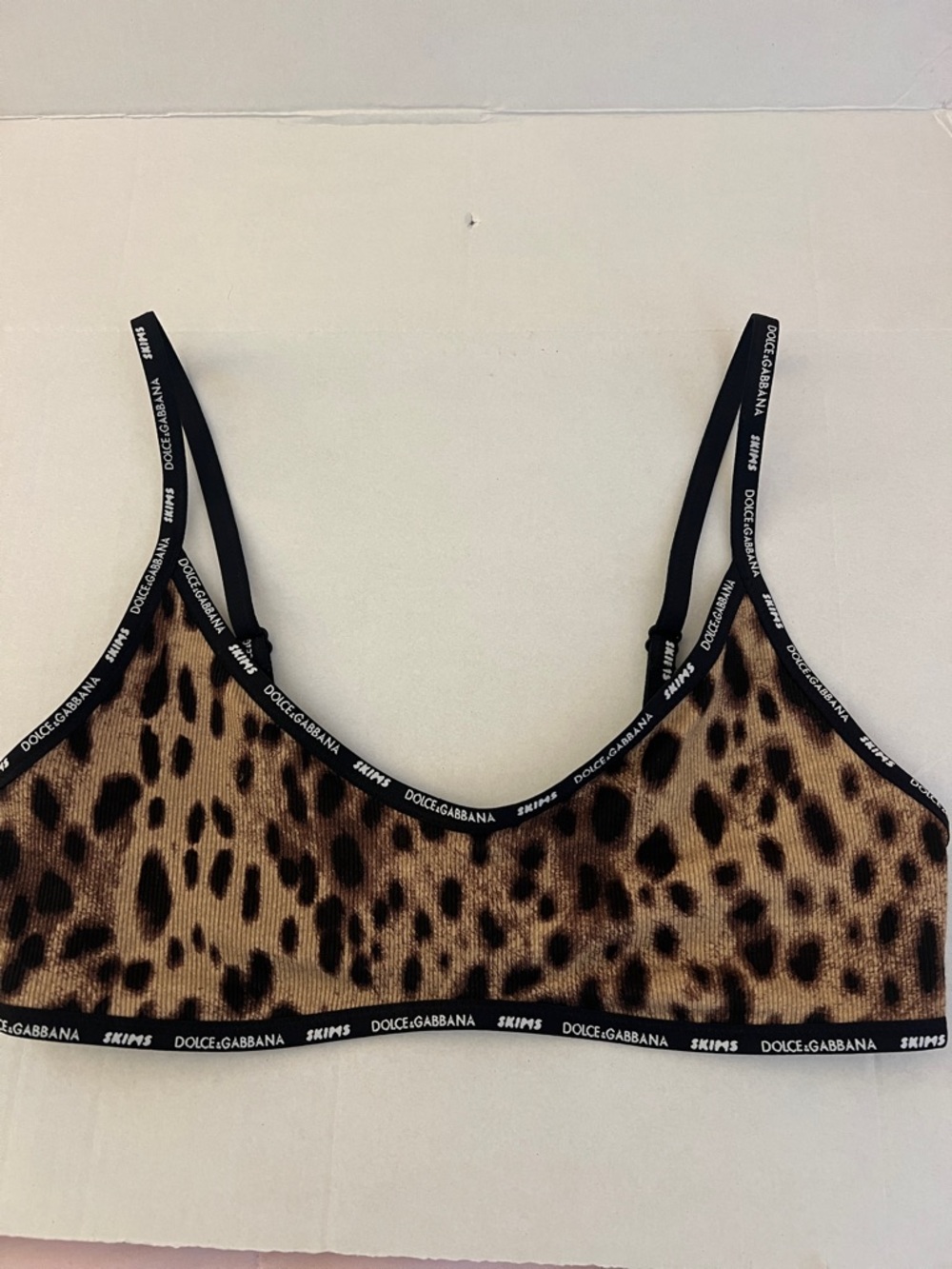 Skims Dolce & Gabbana Leopard Print Scoop Neck Bralette in Brown and Black - Picture 4 of 9